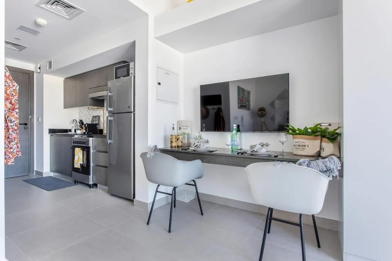 Apartment Frank Porter - Bella Rose Dubai United Arab Emirates